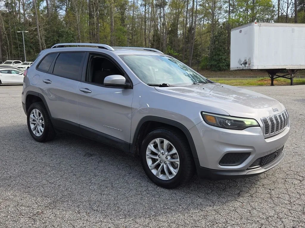 Silver 2021 Jeep Cherokee Latitude for sale in Macon, GA