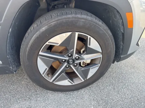 More photos of 2025 Hyundai Tucson SEL at ALM CDJR Macon, GA