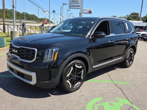 Another view of 2025 Kia Telluride S for sale in Macon, GA at ALM CDJR Macon