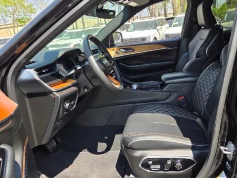 More photos of 2024 Jeep Grand Cherokee L Summit at ALM CDJR Macon, GA