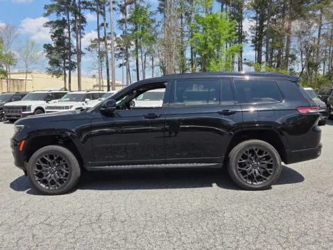 More photos of 2024 Jeep Grand Cherokee L Summit at ALM CDJR Macon, GA