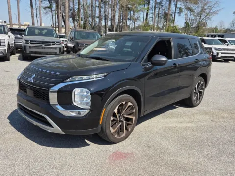 Another view of 2022 Mitsubishi Outlander SE for sale in Macon, GA at ALM CDJR Macon