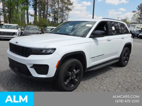 More photos of 2024 Jeep Grand Cherokee Altitude X at ALM CDJR Macon, GA