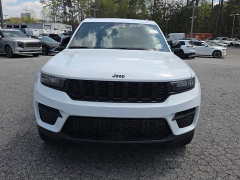 Photos of 2024 Jeep Grand Cherokee Altitude X for sale in Macon, GA at ALM CDJR Macon