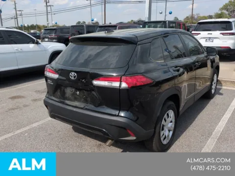 More photos of 2024 Toyota Corolla Cross L at ALM CDJR Macon, GA