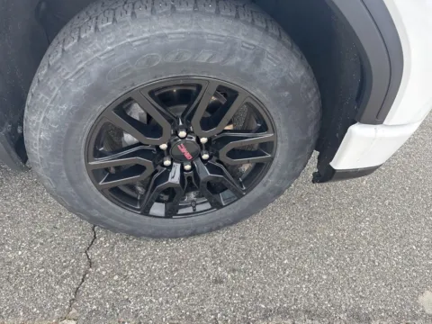 More photos of 2024 GMC Sierra 1500 Elevation at ALM CDJR Macon, GA