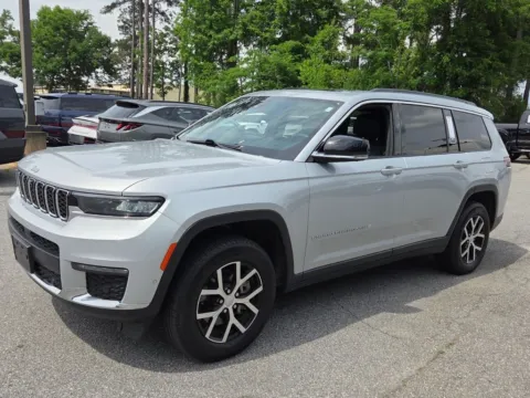 Another view of 2024 Jeep Grand Cherokee L Limited for sale in Macon, GA at ALM CDJR Macon