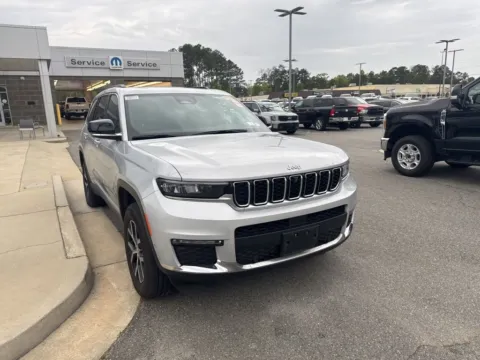 Another view of 2024 Jeep Grand Cherokee L Limited for sale in Macon, GA at ALM CDJR Macon