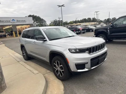 More photos of 2024 Jeep Grand Cherokee L Limited at ALM CDJR Macon, GA