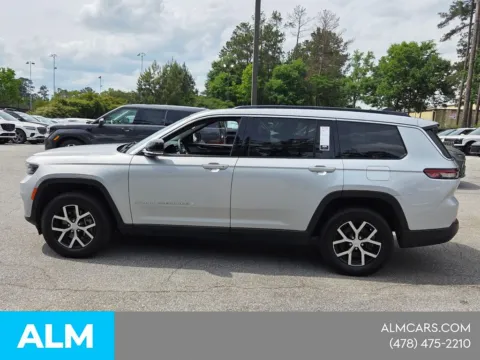 More photos of 2024 Jeep Grand Cherokee L Limited at ALM CDJR Macon, GA