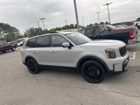 More photos of 2024 Kia Telluride SX-Prestige X-Line at ALM CDJR Macon, GA