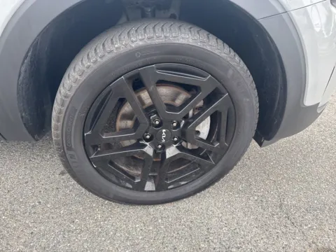 More photos of 2024 Kia Telluride SX-Prestige X-Line at ALM CDJR Macon, GA