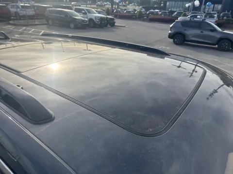 More photos of 2023 Jeep Grand Cherokee Overland 4xe at ALM CDJR Macon, GA