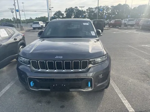 Photos of 2023 Jeep Grand Cherokee Overland 4xe for sale in Macon, GA at ALM CDJR Macon