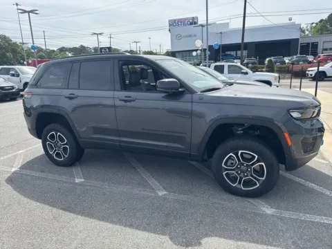 More photos of 2023 Jeep Grand Cherokee Trailhawk 4xe at ALM CDJR Macon, GA