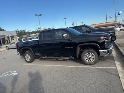 More photos of 2025 Chevrolet Silverado 2500HD LT at ALM CDJR Macon, GA
