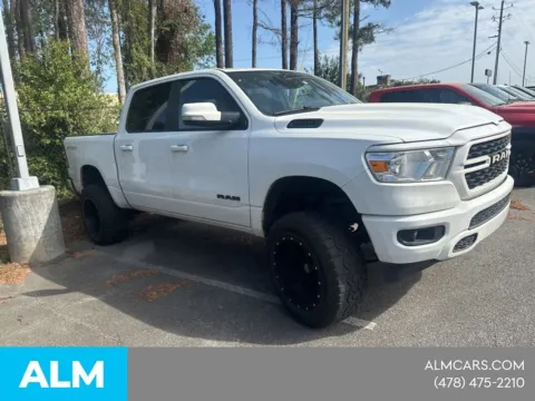 More photos of 2022 Ram 1500 Big Horn/Lone Star at ALM CDJR Macon, GA