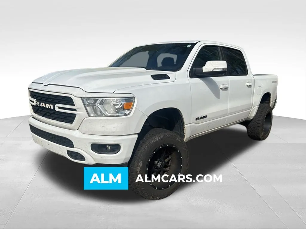 2022 RAM 1500 Big Horn/Lone Star 4x4 Crew Cab 5'7's photo