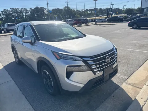Another view of 2025 Nissan Rogue SV for sale in Macon, GA at ALM CDJR Macon