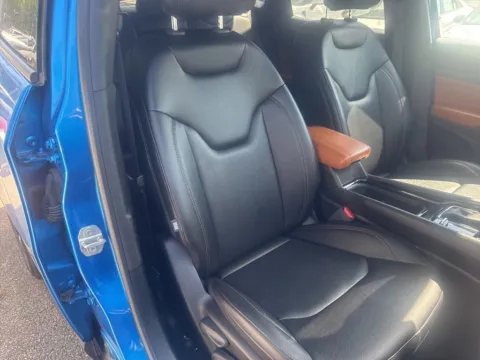 More photos of 2024 Jeep Compass Limited at ALM CDJR Macon, GA