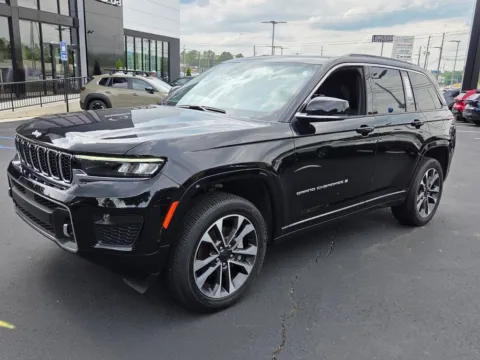 Another view of 2025 Jeep Grand Cherokee Overland for sale in Macon, GA at ALM CDJR Macon