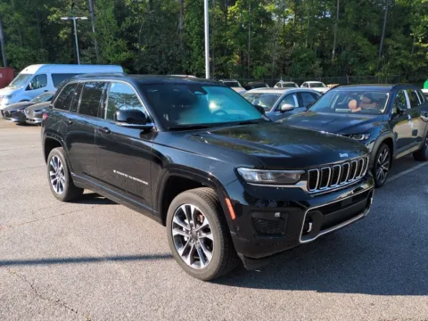 Another view of 2025 Jeep Grand Cherokee Overland for sale in Macon, GA at ALM CDJR Macon