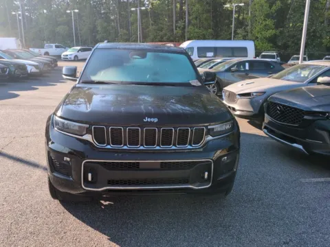 More photos of 2025 Jeep Grand Cherokee Overland at ALM CDJR Macon, GA
