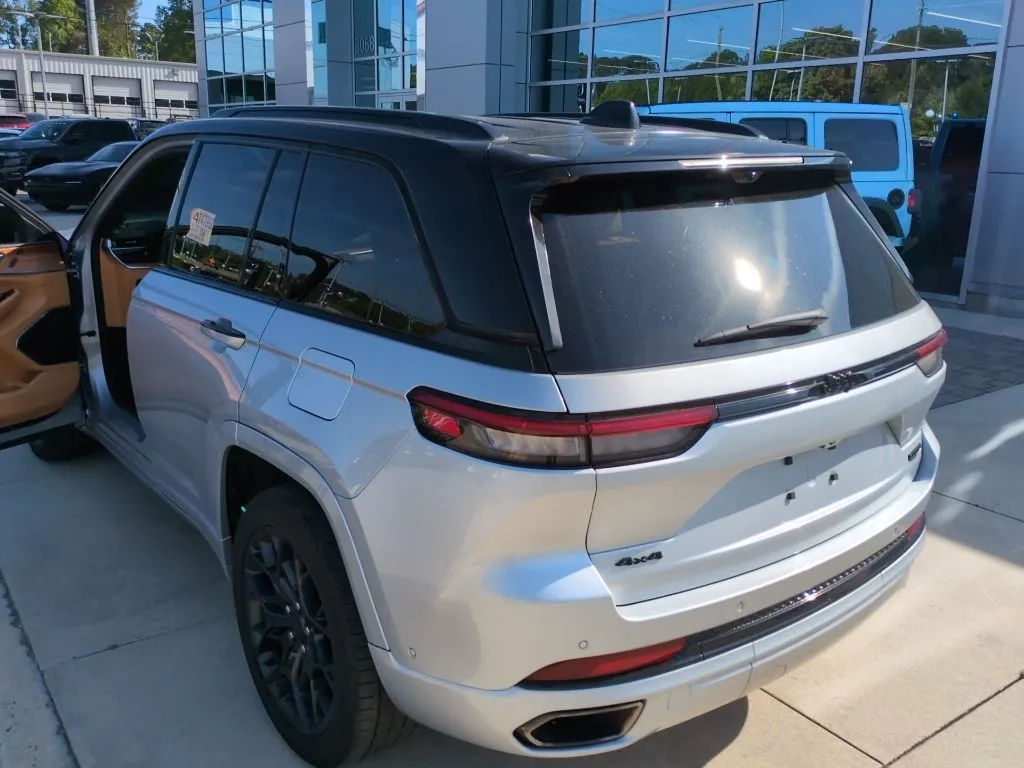 Silver 2025 Jeep Grand Cherokee Summit Reserve for sale in Macon, GA