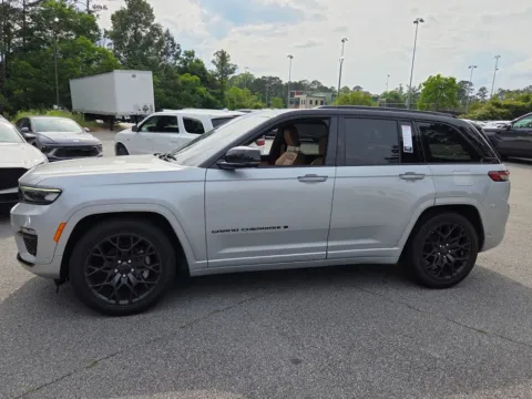 More photos of 2025 Jeep Grand Cherokee Summit Reserve at ALM CDJR Macon, GA