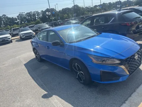More photos of 2025 Nissan Altima 2.5 SR at ALM CDJR Macon, GA