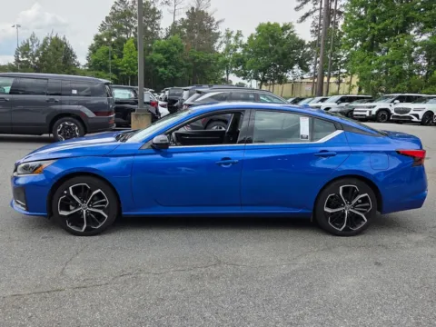More photos of 2025 Nissan Altima 2.5 SR at ALM CDJR Macon, GA