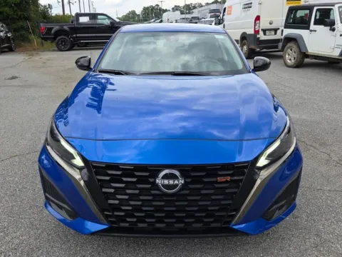 Photos of 2025 Nissan Altima 2.5 SR for sale in Macon, GA at ALM CDJR Macon