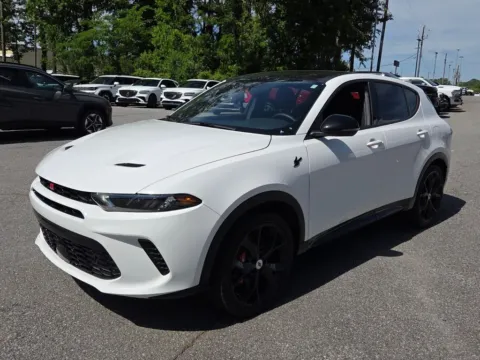 Another view of 2025 Dodge Hornet R/T Plus for sale in Macon, GA at ALM CDJR Macon