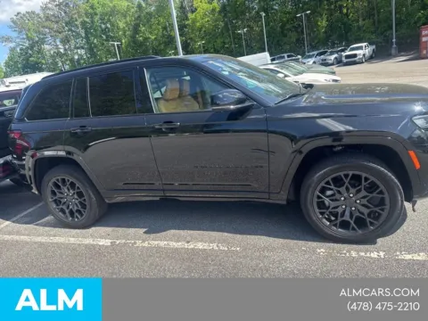More photos of 2025 Jeep Grand Cherokee Summit Reserve at ALM CDJR Macon, GA