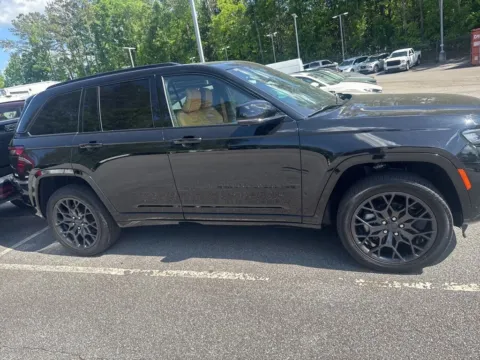 More photos of 2025 Jeep Grand Cherokee Summit Reserve at ALM CDJR Macon, GA