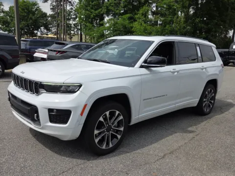 Another view of 2025 Jeep Grand Cherokee L Overland for sale in Macon, GA at ALM CDJR Macon