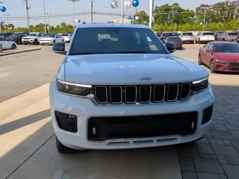 More photos of 2025 Jeep Grand Cherokee L Overland at ALM CDJR Macon, GA