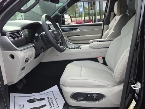 More photos of 2026 Jeep Grand Wagoneer at ALM CDJR Macon, GA