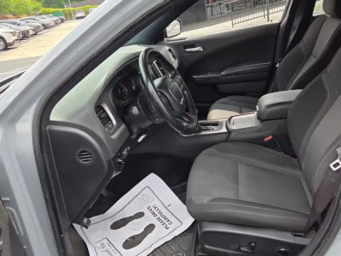 More photos of 2022 Dodge Charger SXT at ALM CDJR Macon, GA