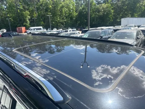 More photos of 2023 Jeep Wagoneer L Series III at ALM CDJR Macon, GA