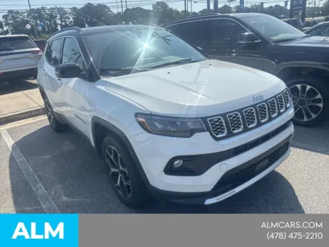 More photos of 2025 Jeep Compass Limited at ALM CDJR Macon, GA