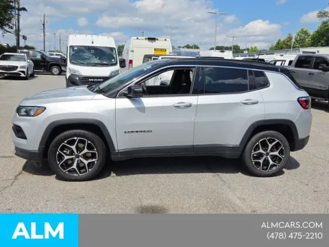 More photos of 2025 Jeep Compass Limited at ALM CDJR Macon, GA