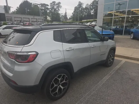 More photos of 2025 Jeep Compass Limited at ALM CDJR Macon, GA
