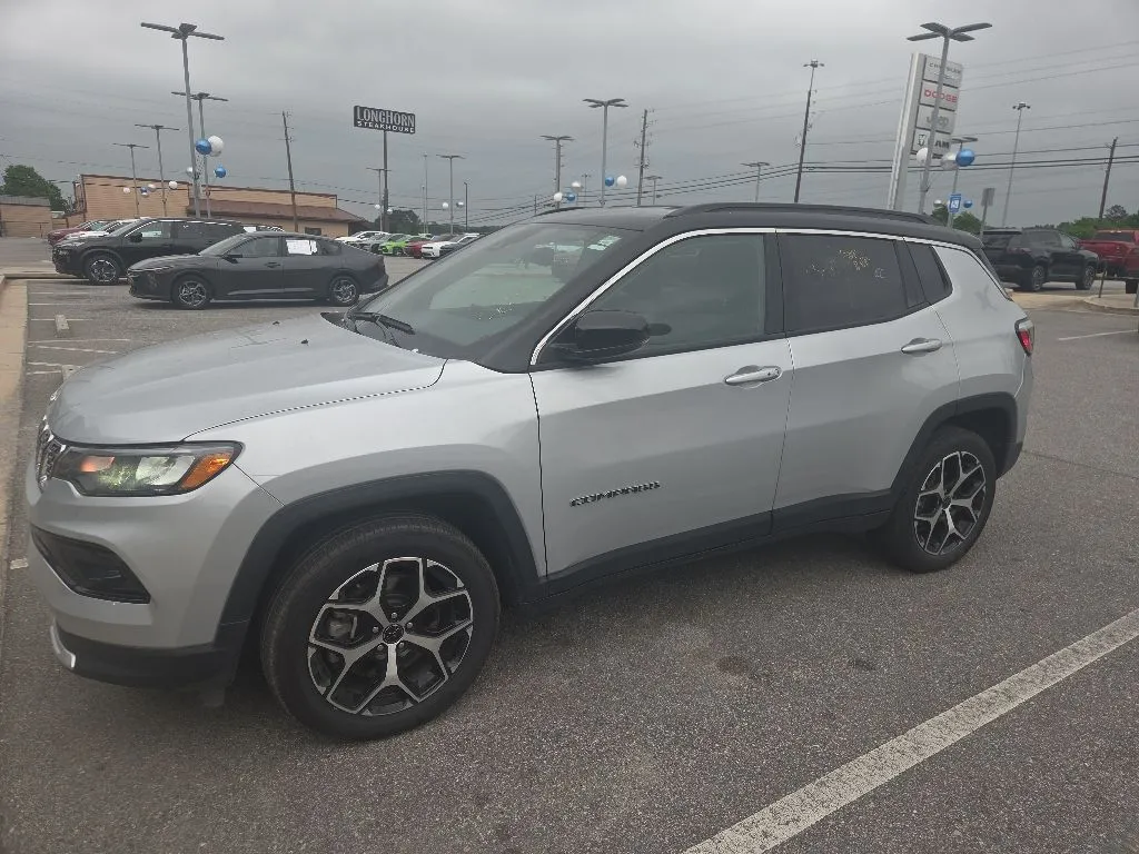 2025 Jeep Compass Limited 4X4's photo