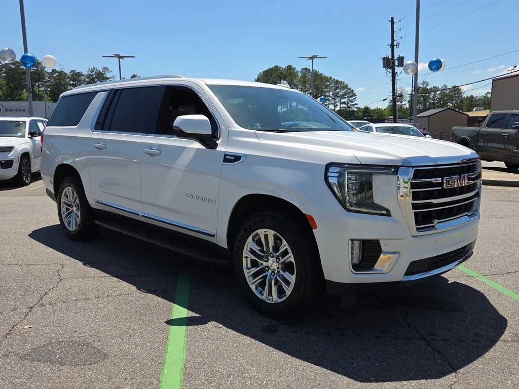 White 2023 GMC Yukon XL SLT for sale in Macon, GA