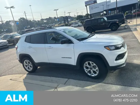 More photos of 2025 Jeep Compass Latitude at ALM CDJR Macon, GA