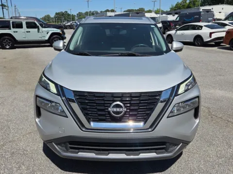 Photos of 2022 Nissan Rogue SL for sale in Macon, GA at ALM CDJR Macon