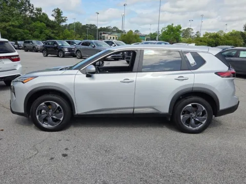 More photos of 2025 Nissan Rogue SV at ALM CDJR Macon, GA