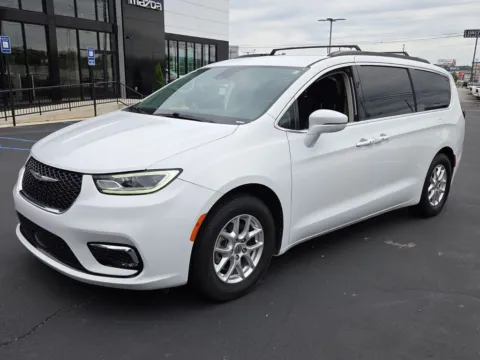 Another view of 2022 Chrysler Pacifica Touring L for sale in Macon, GA at ALM CDJR Macon
