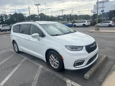 Another view of 2022 Chrysler Pacifica Touring L for sale in Macon, GA at ALM CDJR Macon